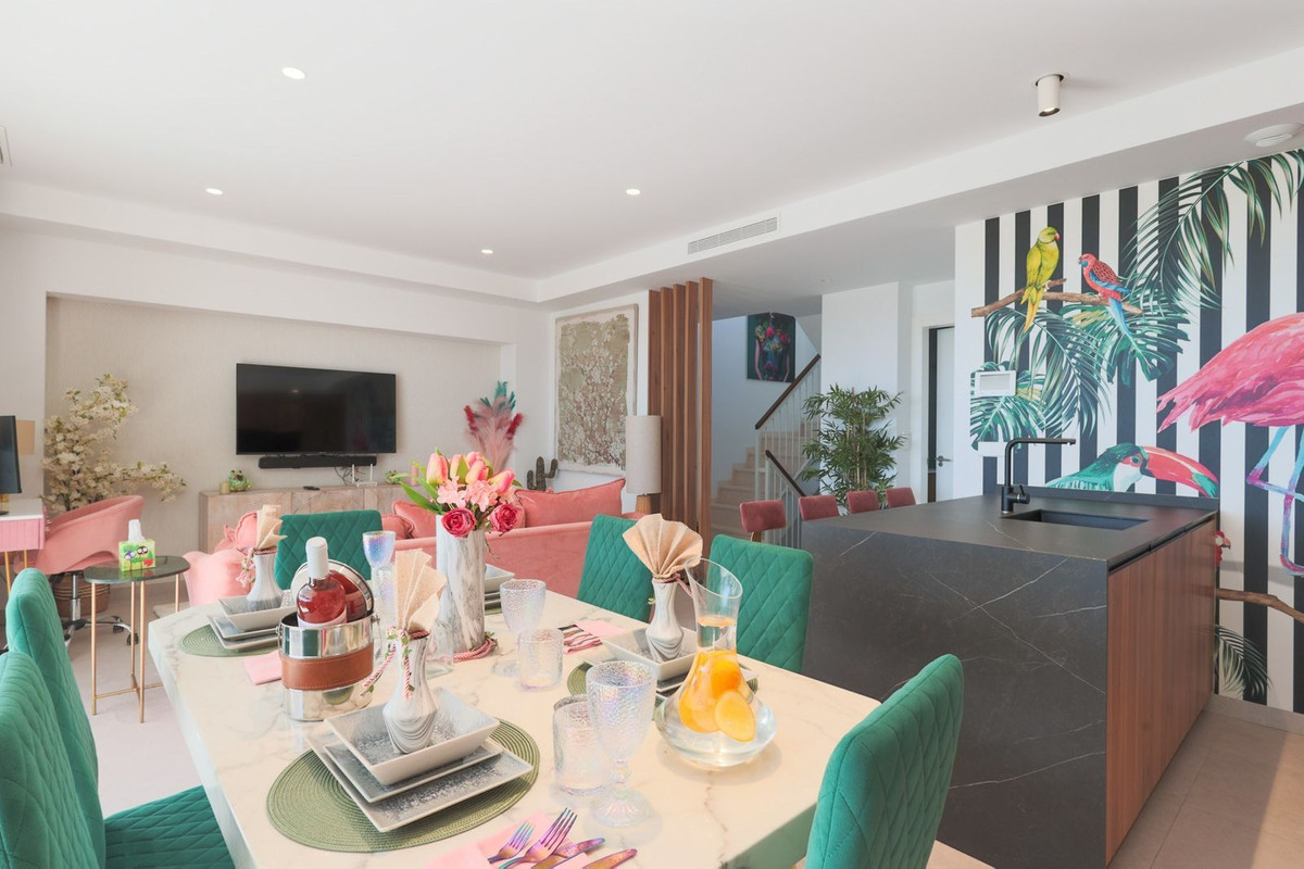 Se vende Villa - Chalet de 4 dormitorios en Costa Calida, Murcia, España