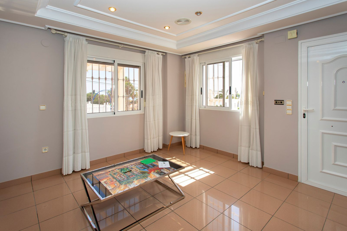 4 Bed Townhouse for sale in Torrevieja Costa Blanca, Alicante, Spain