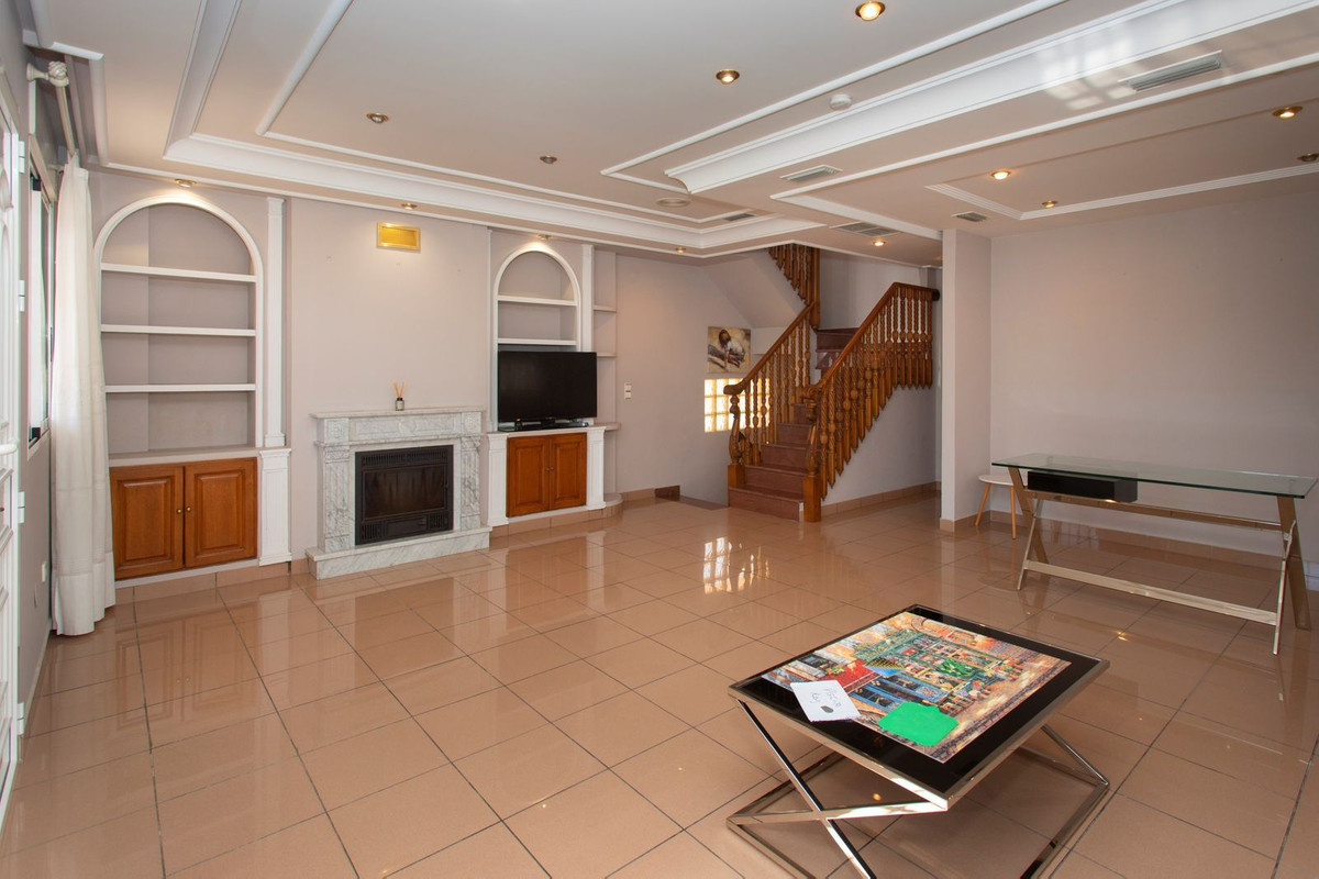 4 Bed Townhouse for sale in Torrevieja Costa Blanca, Alicante, Spain