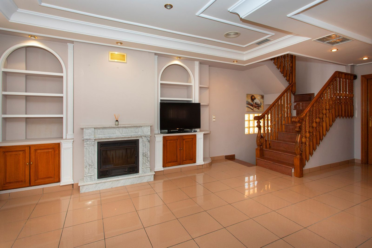 4 Bed Townhouse for sale in Torrevieja Costa Blanca, Alicante, Spain