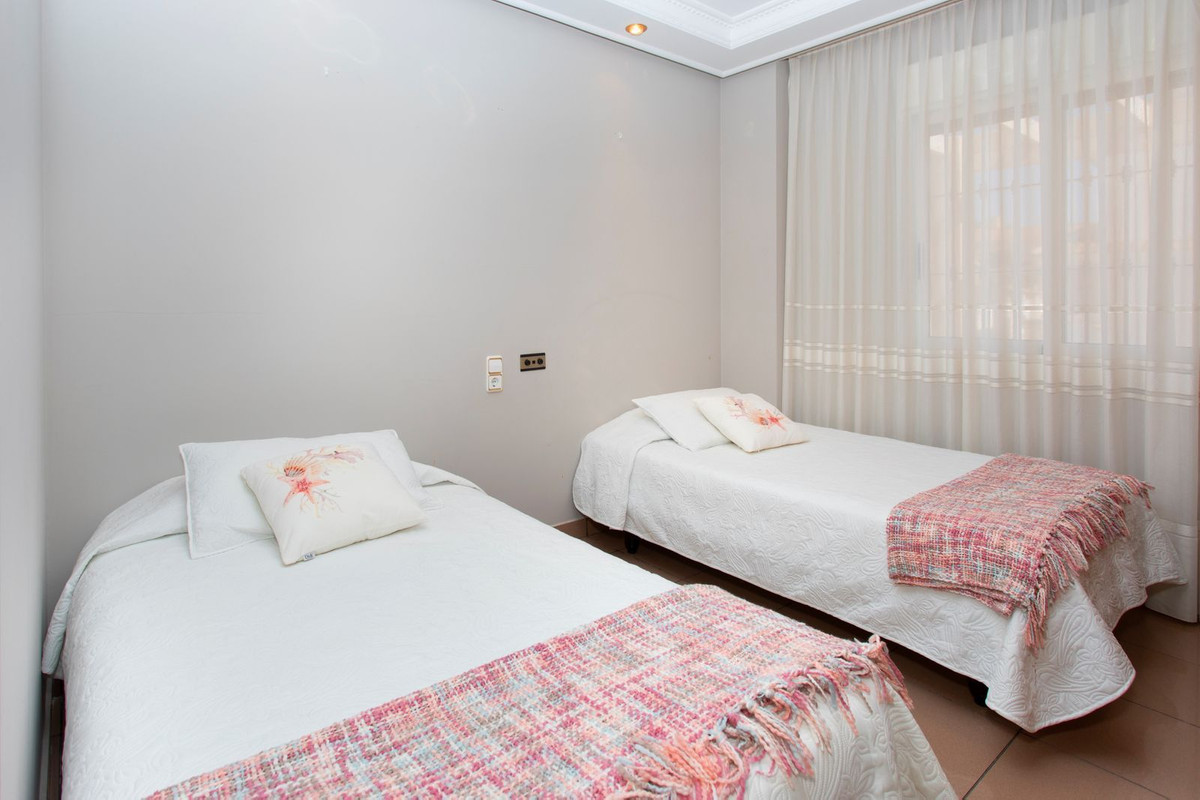 4 Bed Townhouse for sale in Torrevieja Costa Blanca, Alicante, Spain