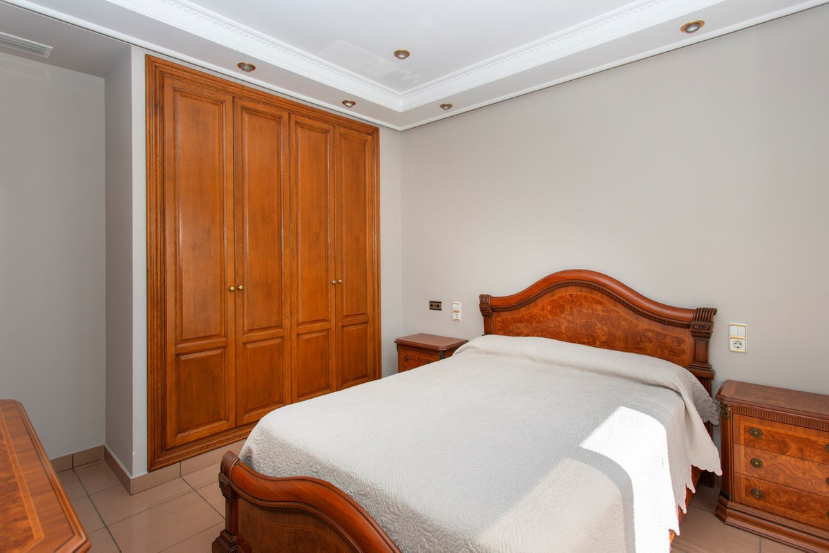 4 Bed Townhouse for sale in Torrevieja Costa Blanca, Alicante, Spain