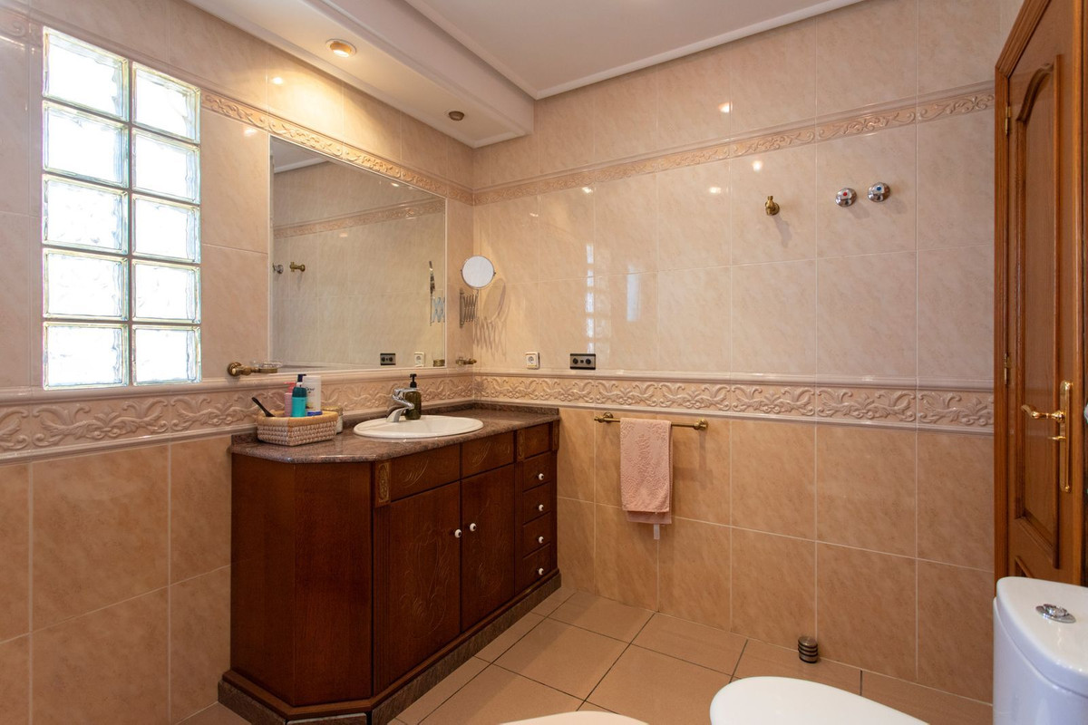 4 Bed Townhouse for sale in Torrevieja Costa Blanca, Alicante, Spain