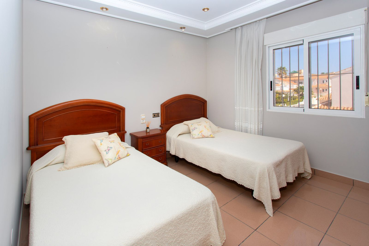4 Bed Townhouse for sale in Torrevieja Costa Blanca, Alicante, Spain