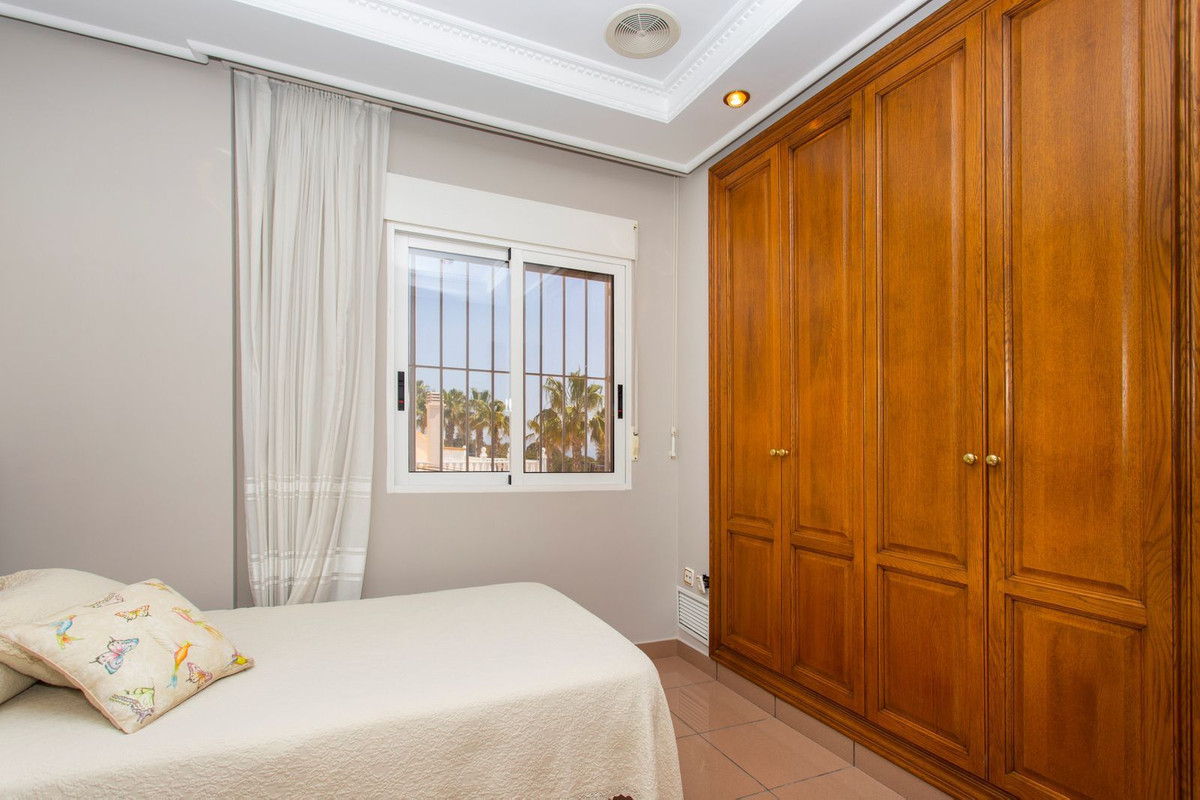 4 Bed Townhouse for sale in Torrevieja Costa Blanca, Alicante, Spain