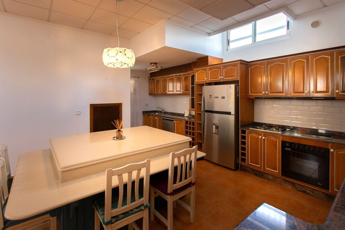 4 Bed Townhouse for sale in Torrevieja Costa Blanca, Alicante, Spain