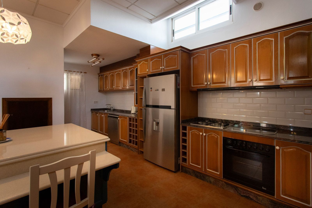 4 Bed Townhouse for sale in Torrevieja Costa Blanca, Alicante, Spain