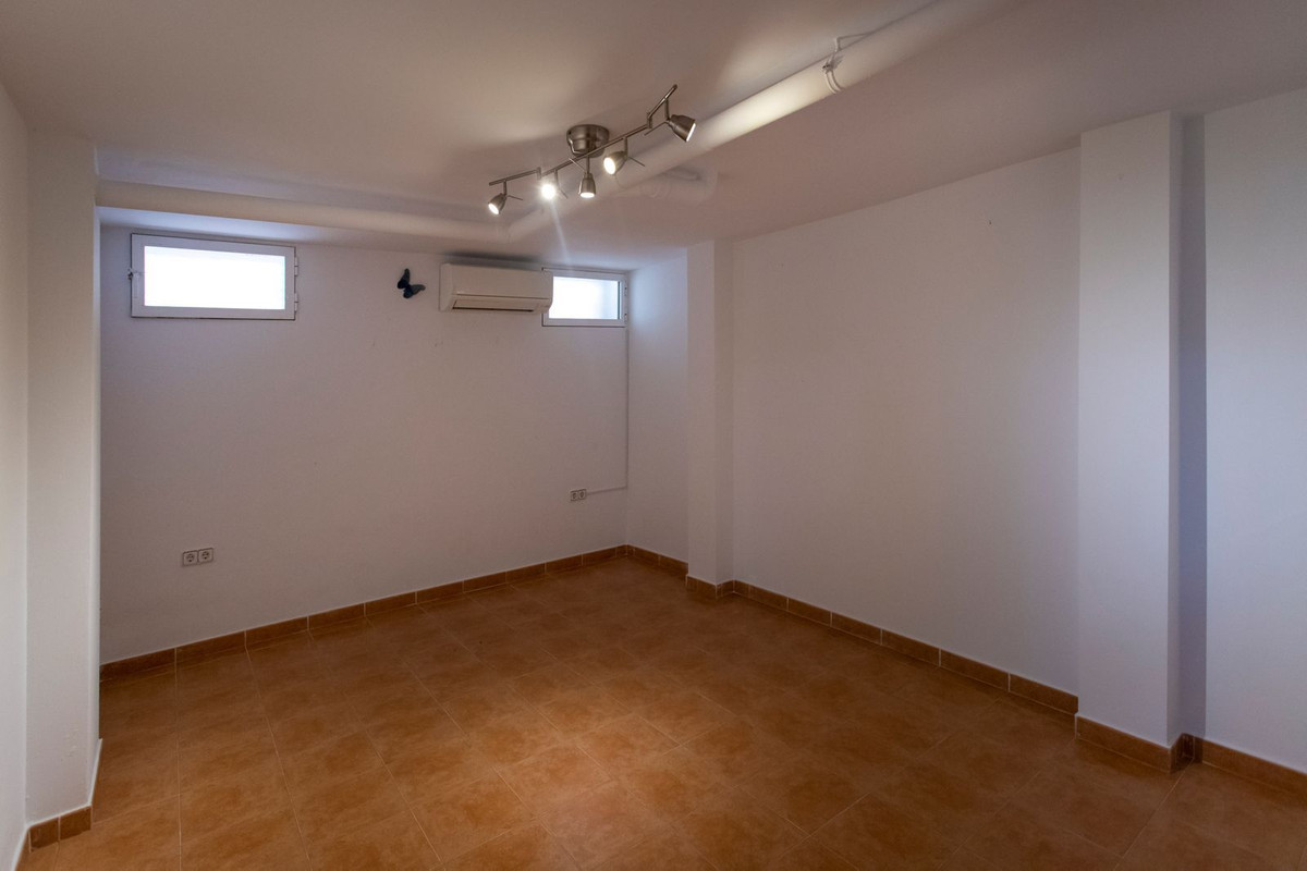 4 Bed Townhouse for sale in Torrevieja Costa Blanca, Alicante, Spain