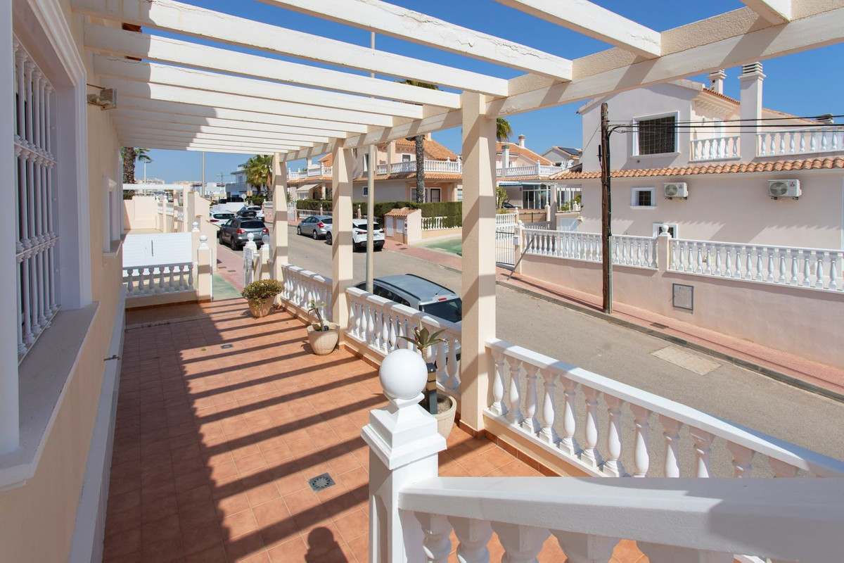 4 Bed Townhouse for sale in Torrevieja Costa Blanca, Alicante, Spain