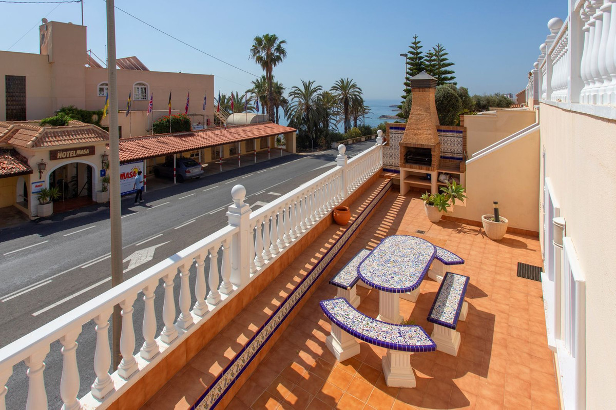 4 Bed Townhouse for sale in Torrevieja Costa Blanca, Alicante, Spain
