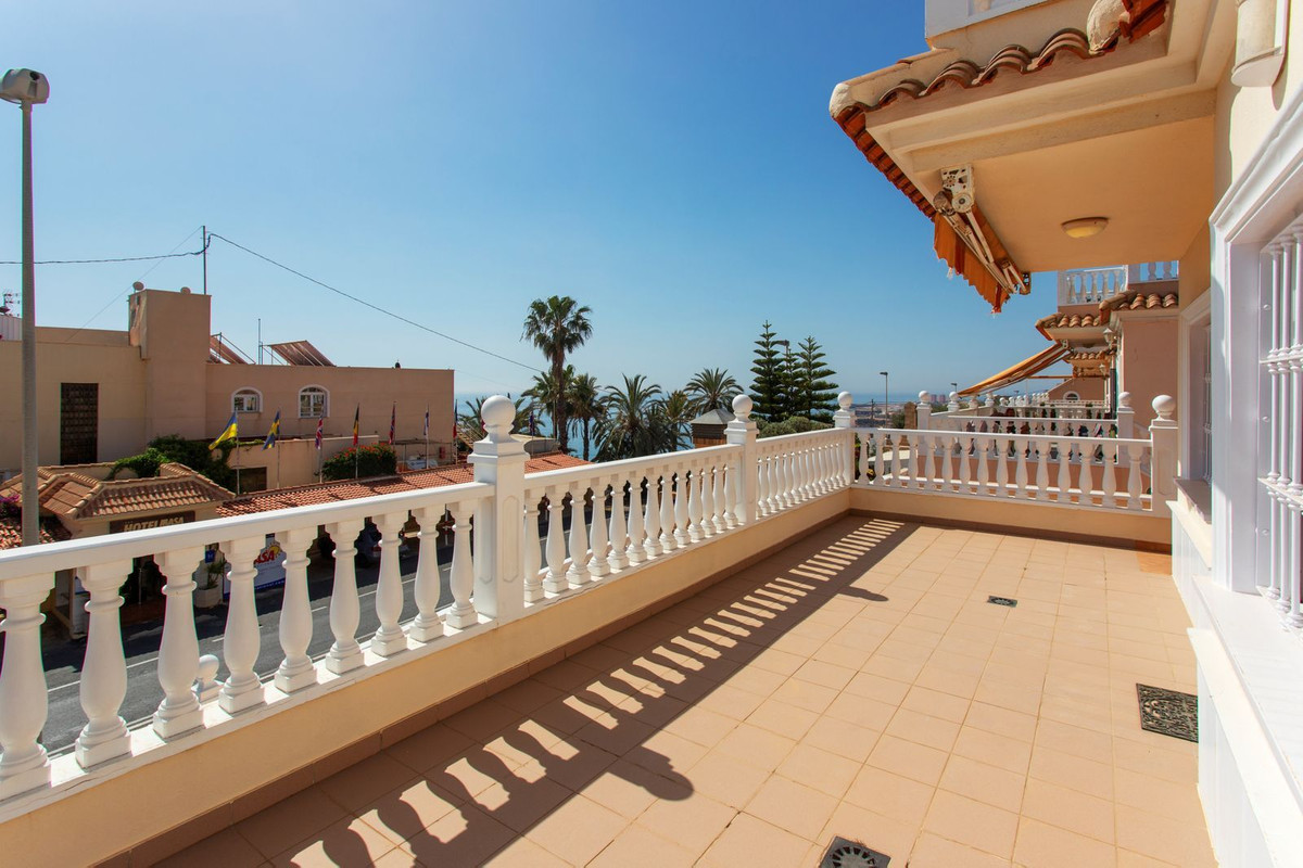 4 Bed Townhouse for sale in Torrevieja Costa Blanca, Alicante, Spain