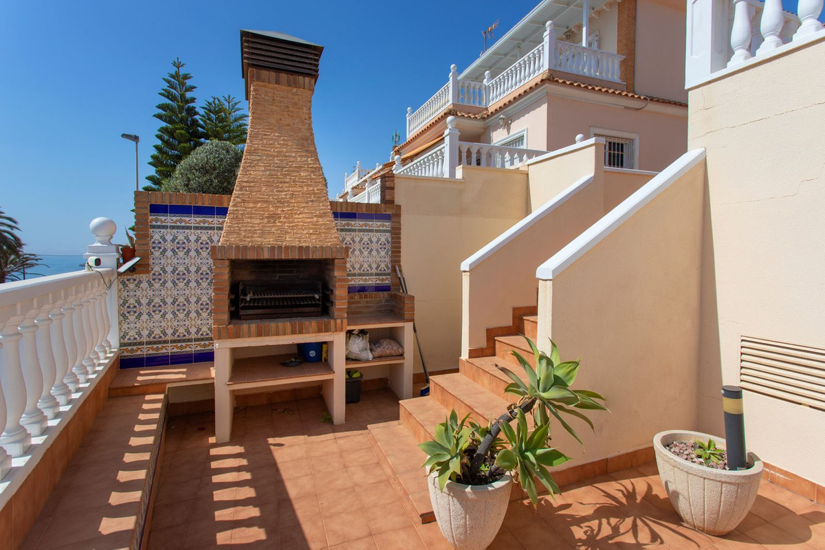 4 Bed Townhouse for sale in Torrevieja Costa Blanca, Alicante, Spain