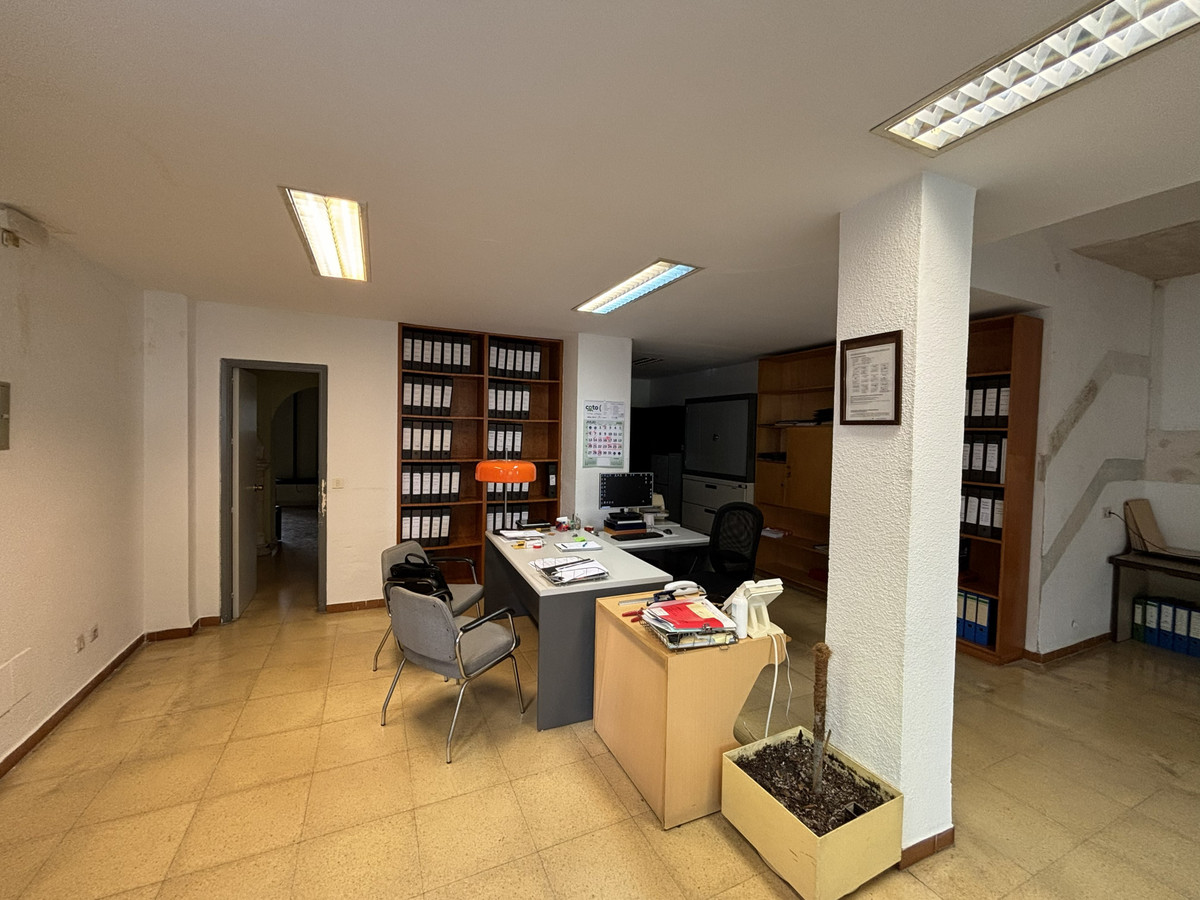Commercial unit for sale in Marbella Costa Del Sol, Málaga, Spain
