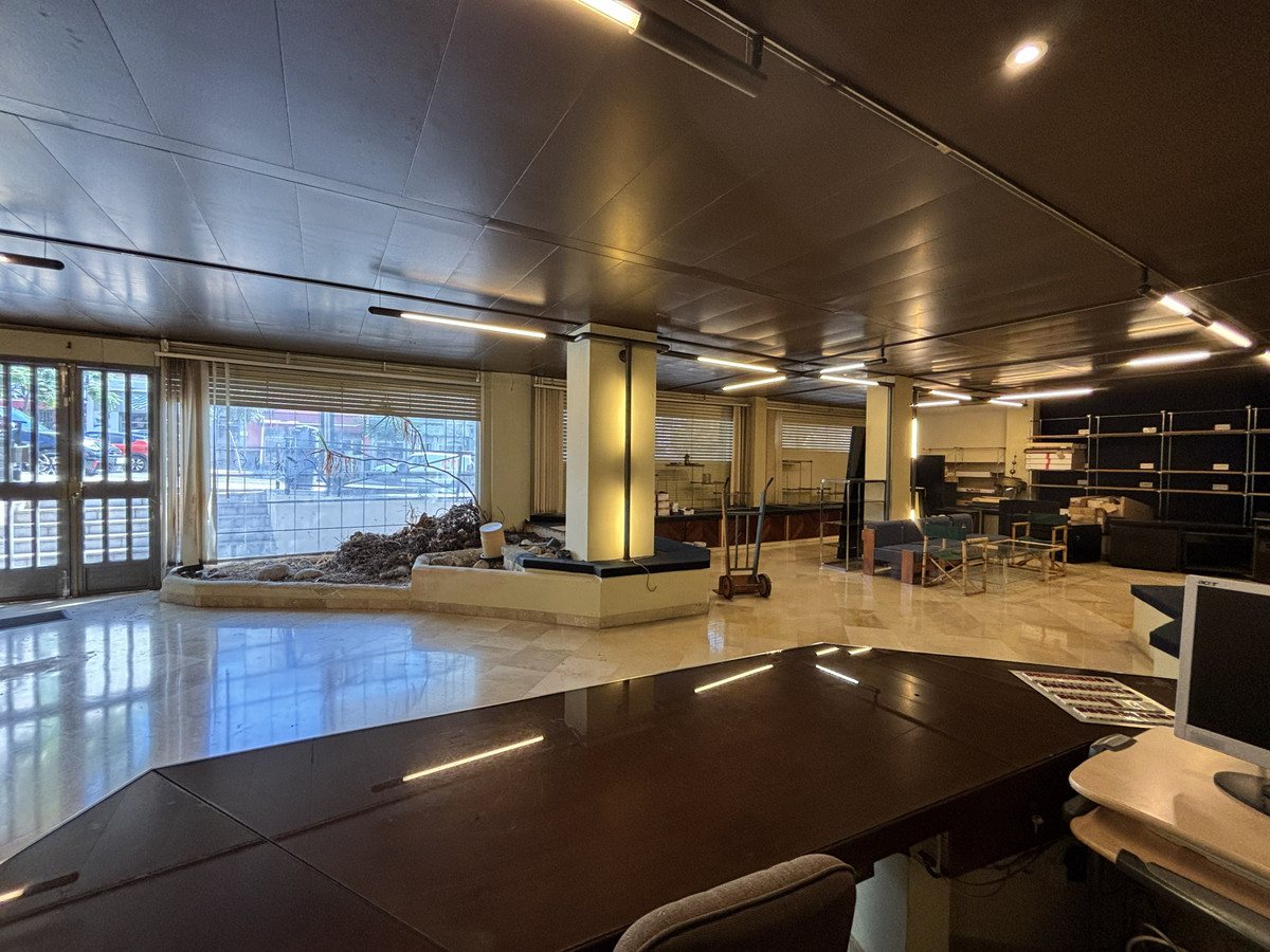 Commercial unit for sale in Marbella Costa Del Sol, Málaga, Spain