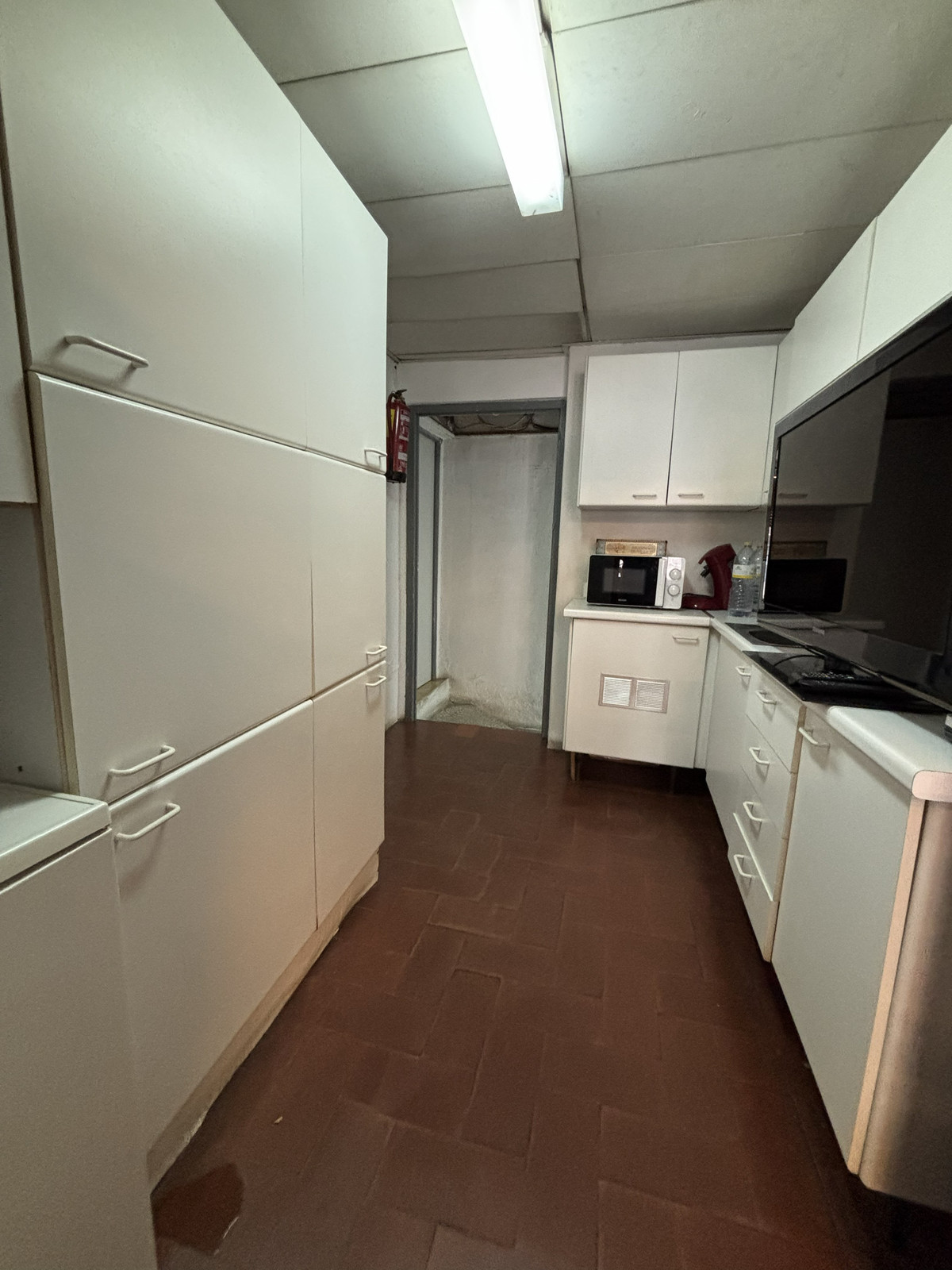 Commercial unit for sale in Marbella Costa Del Sol, Málaga, Spain