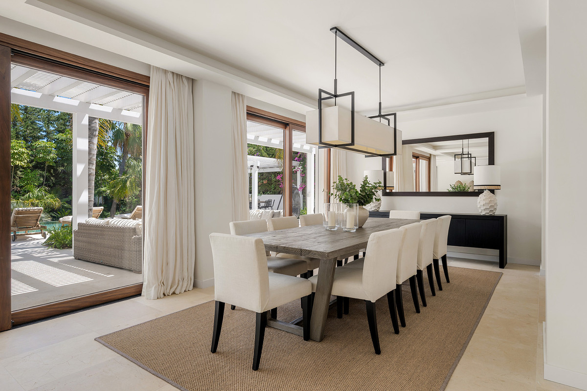 4 Bed Townhouse for sale in Las Brisas Costa Del Sol, Málaga, Spain