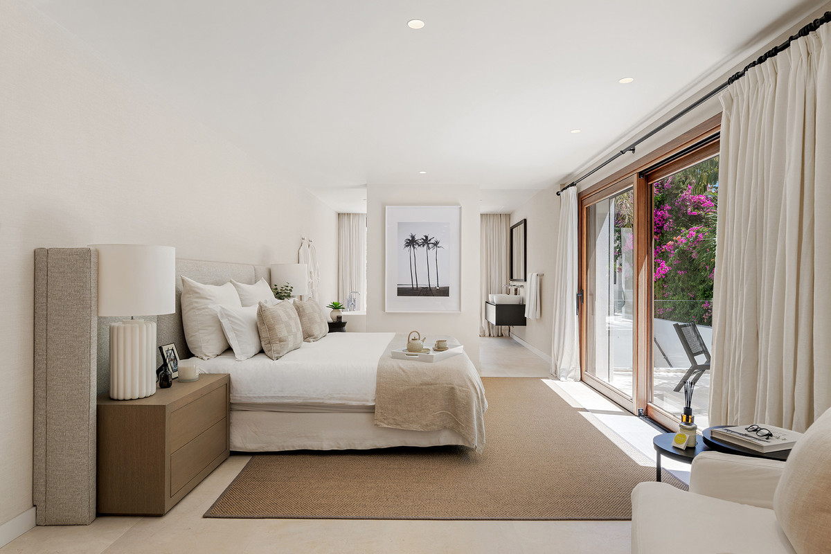 4 Bed Townhouse for sale in Las Brisas Costa Del Sol, Málaga, Spain