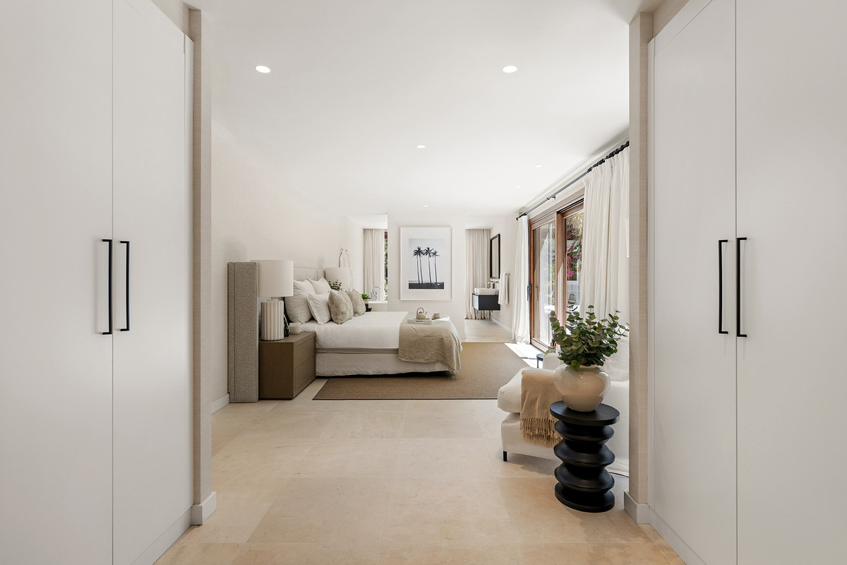 4 Bed Townhouse for sale in Las Brisas Costa Del Sol, Málaga, Spain