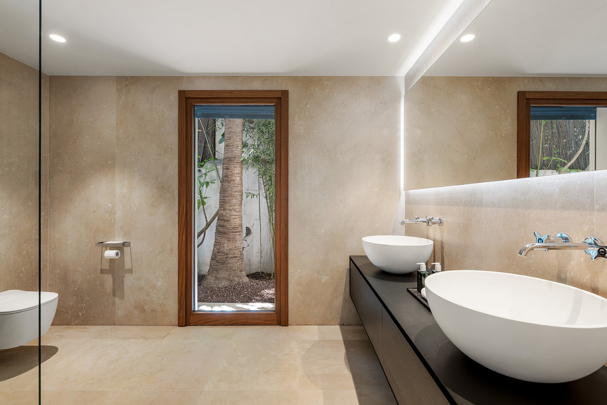 4 Bed Townhouse for sale in Las Brisas Costa Del Sol, Málaga, Spain