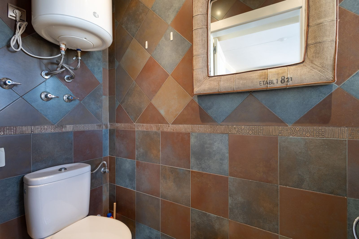 Se vende Villa - Chalet de 5 dormitorios en Costa Blanca, Alicante, España