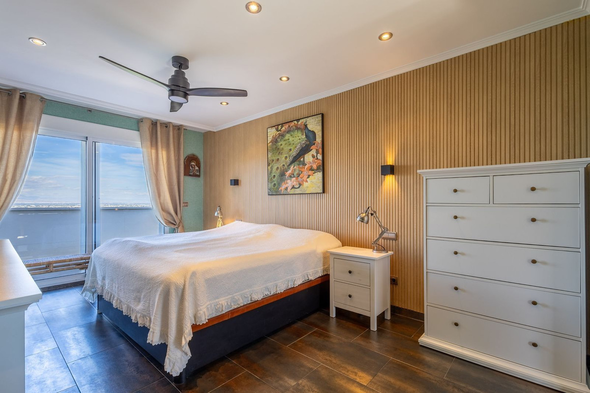 Se vende Villa - Chalet de 5 dormitorios en Costa Blanca, Alicante, España