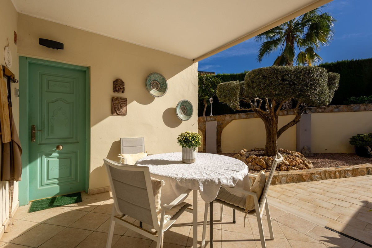 Se vende Villa - Chalet de 5 dormitorios en Costa Blanca, Alicante, España