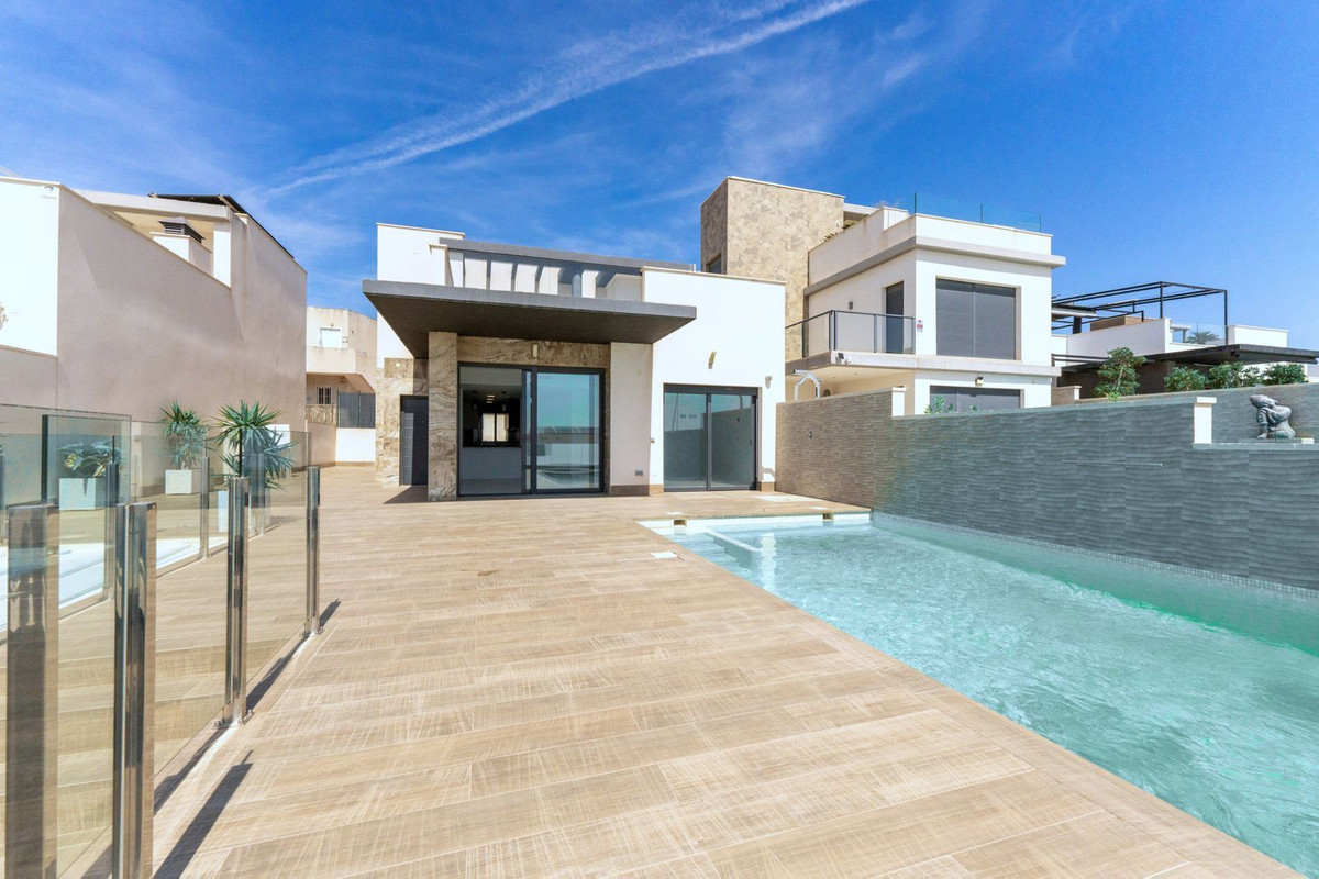 3 Bed Townhouse for sale in San Miguel De Salinas Costa Blanca, Alicante, Spain