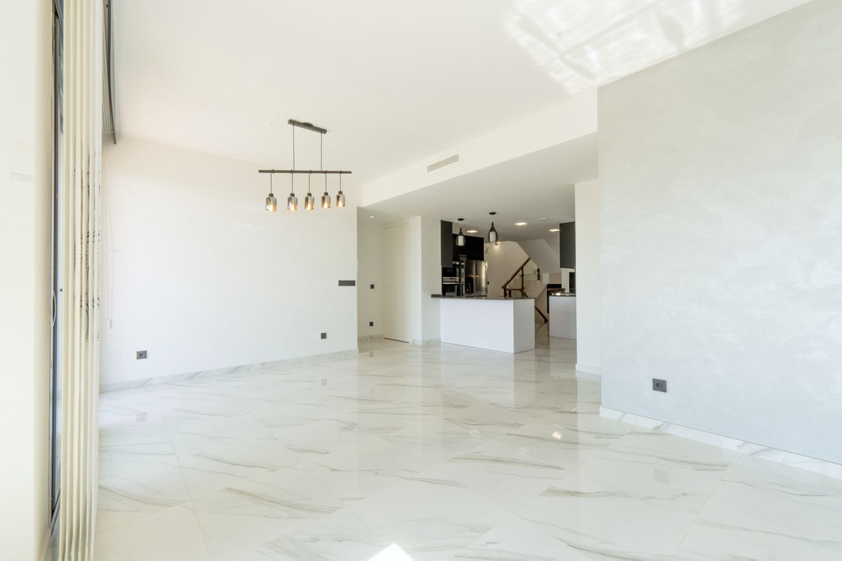 3 Bed Townhouse for sale in San Miguel De Salinas Costa Blanca, Alicante, Spain