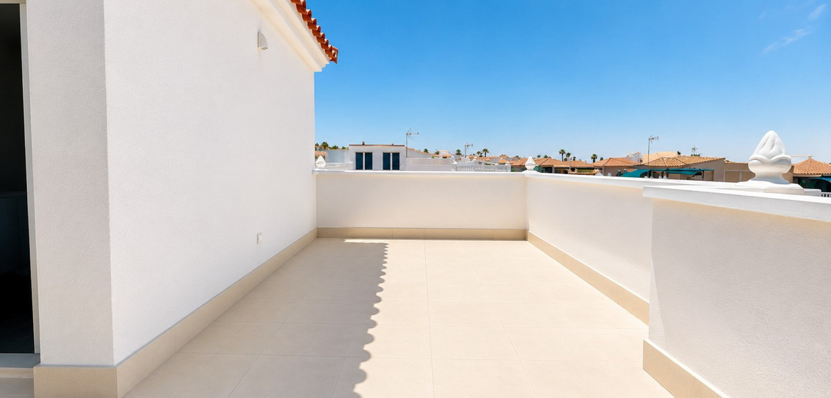 3 Bed Townhouse for sale in Los Altos Costa Blanca, Alicante, Spain