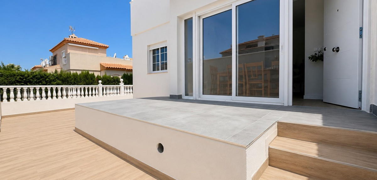 3 Bed Townhouse for sale in Los Altos Costa Blanca, Alicante, Spain