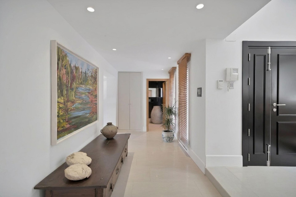 6 Bed Townhouse for sale in Sierra Blanca Costa Del Sol, Málaga, Spain