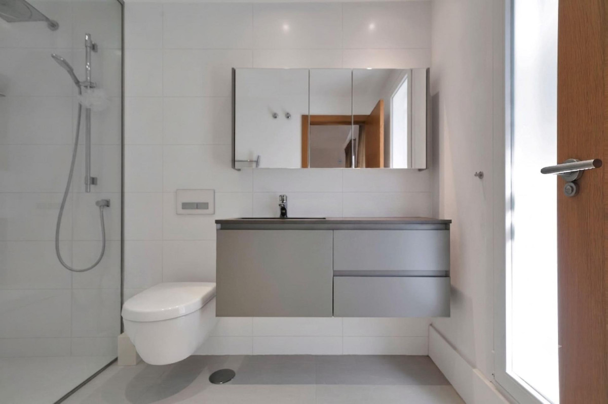 6 Bed Townhouse for sale in Sierra Blanca Costa Del Sol, Málaga, Spain
