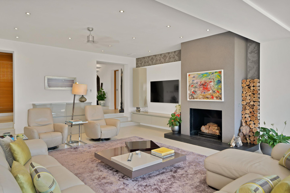 6 Bed Townhouse for sale in Sierra Blanca Costa Del Sol, Málaga, Spain