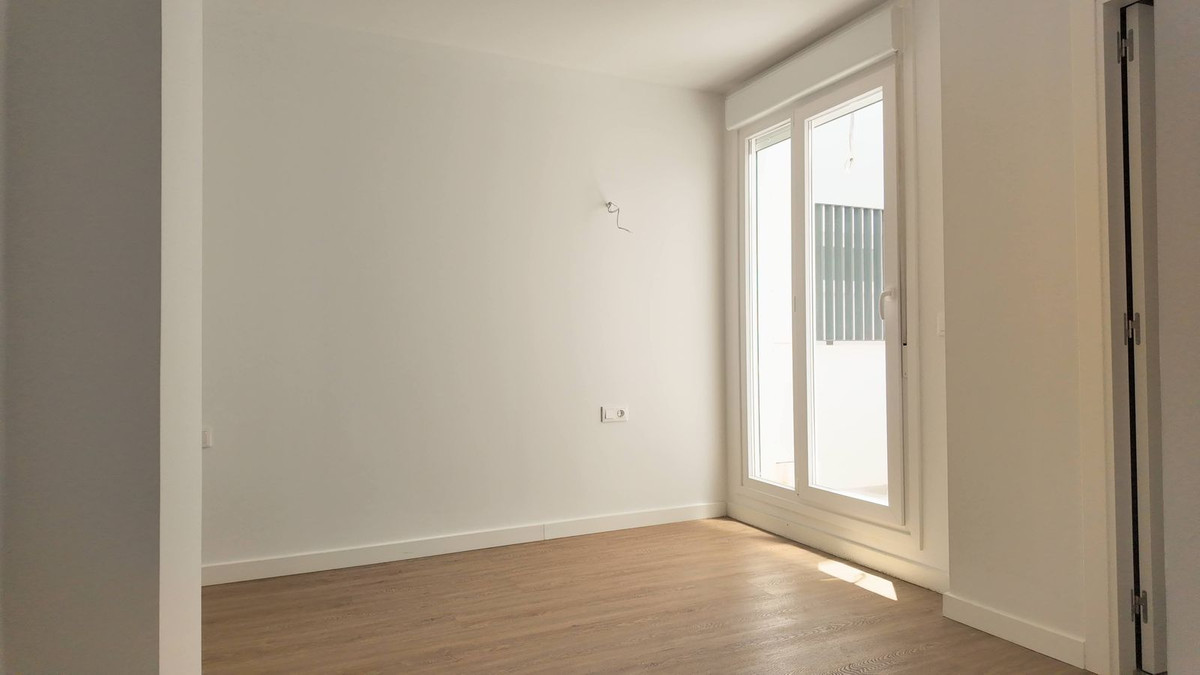 Se vende Apartamento Planta Baja de 2 dormitorios en Costa Del Sol, Málaga, España