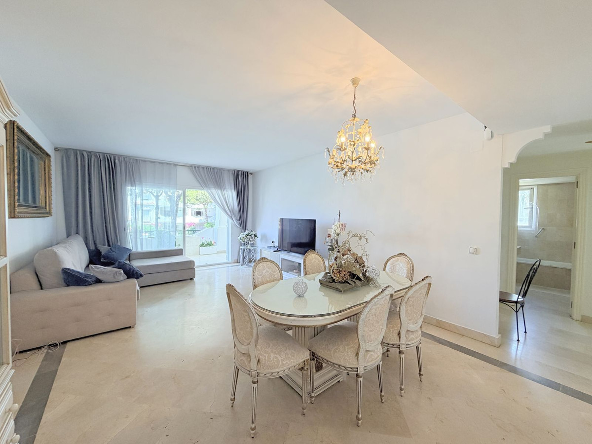 3 Bed Apartment for sale in Estepona Costa Del Sol, Málaga, Spain
