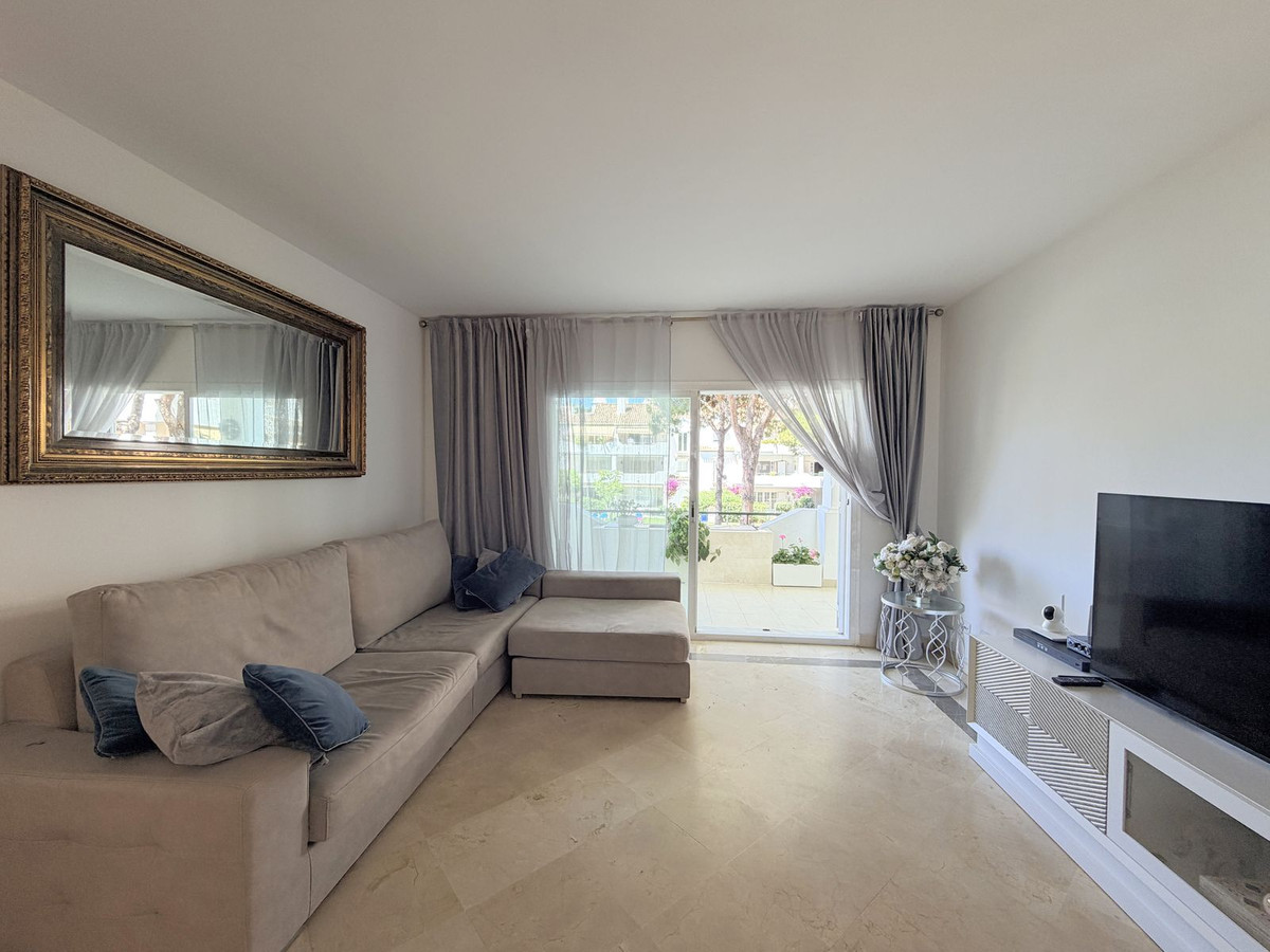 3 Bed Apartment for sale in Estepona Costa Del Sol, Málaga, Spain