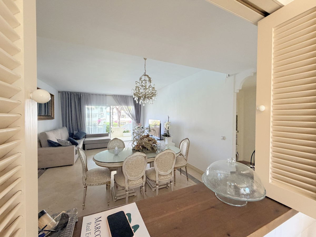3 Bed Apartment for sale in Estepona Costa Del Sol, Málaga, Spain