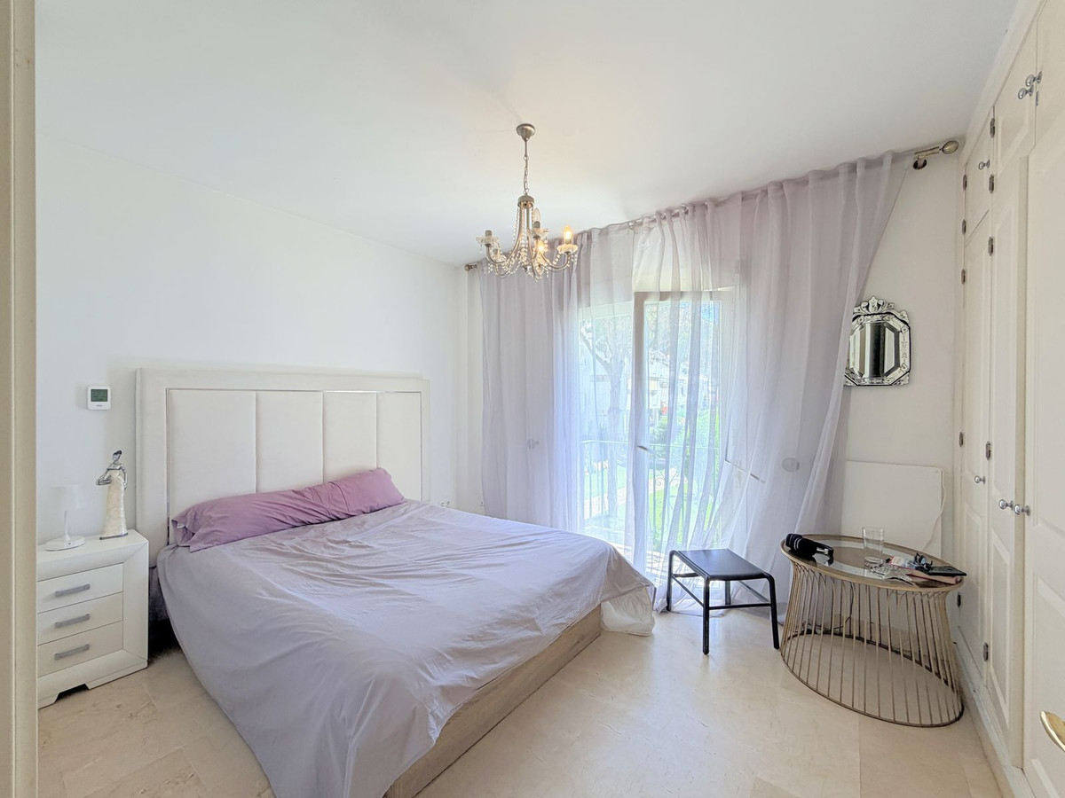 3 Bed Apartment for sale in Estepona Costa Del Sol, Málaga, Spain