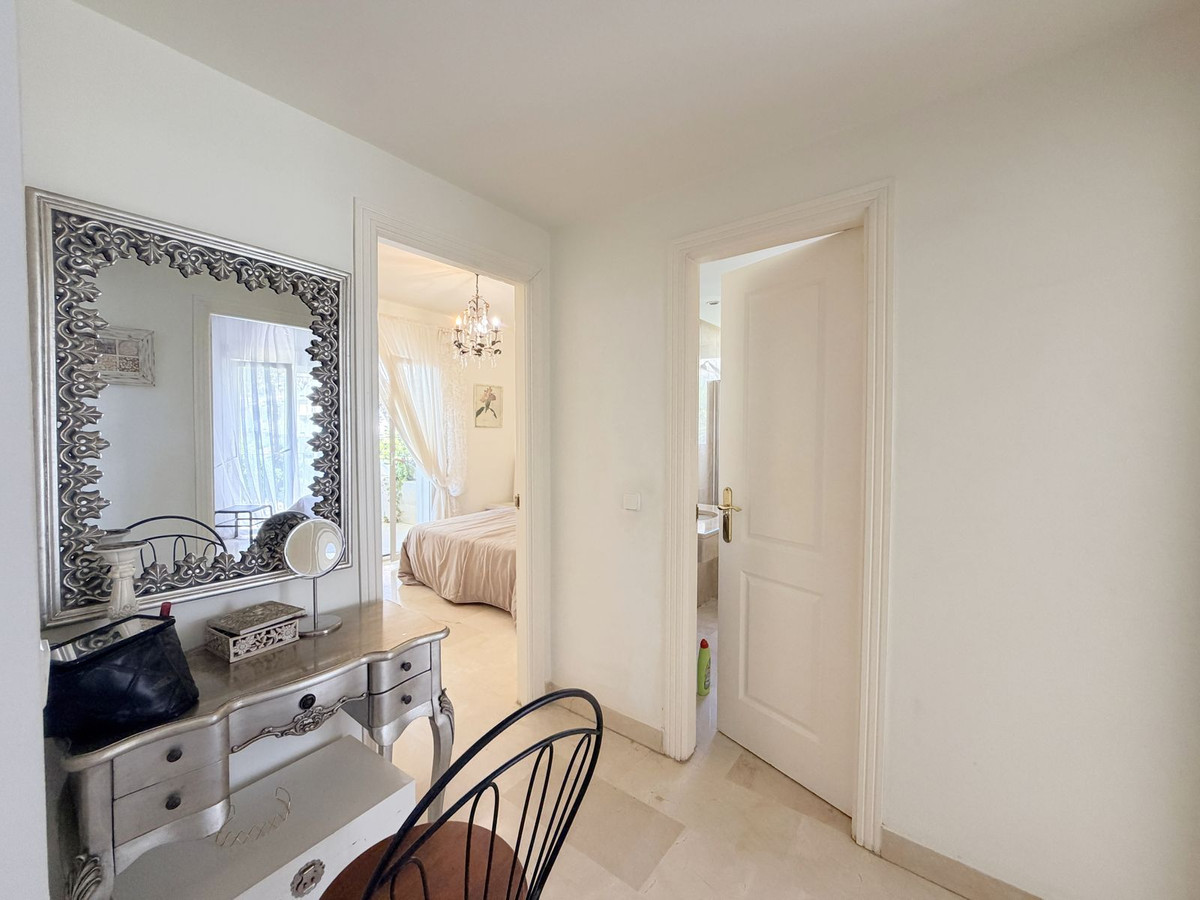 3 Bed Apartment for sale in Estepona Costa Del Sol, Málaga, Spain