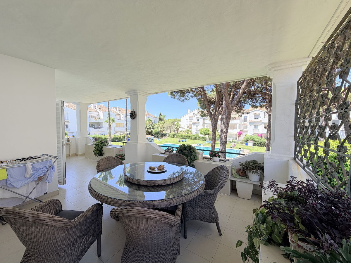 3 Bed Apartment for sale in Estepona Costa Del Sol, Málaga, Spain