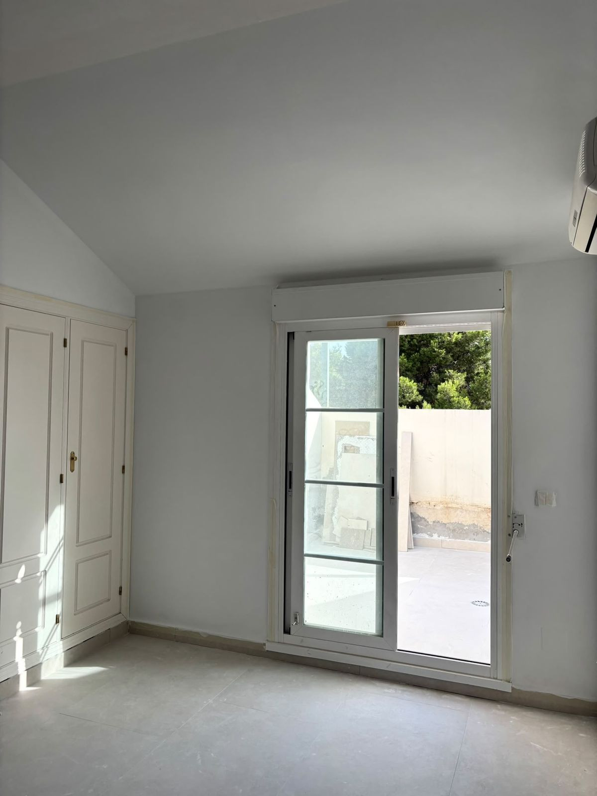 2 Bed Apartment for sale in Nueva Andalucía Costa Del Sol, Málaga, Spain
