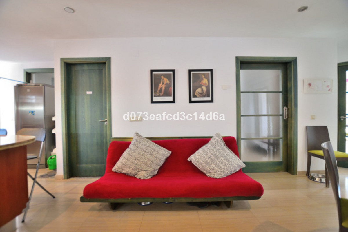 5 Bed Townhouse for sale in Ronda Costa Del Sol, Málaga, Spain