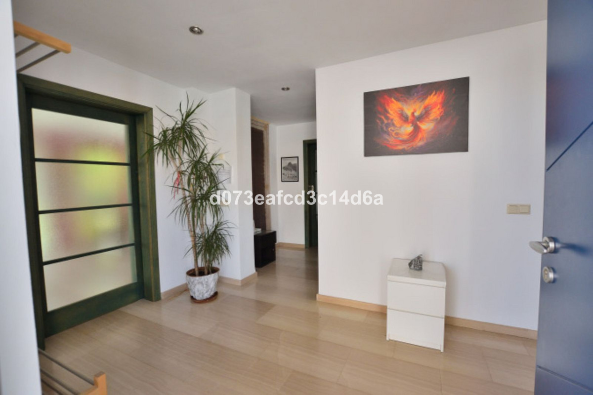 5 Bed Townhouse for sale in Ronda Costa Del Sol, Málaga, Spain