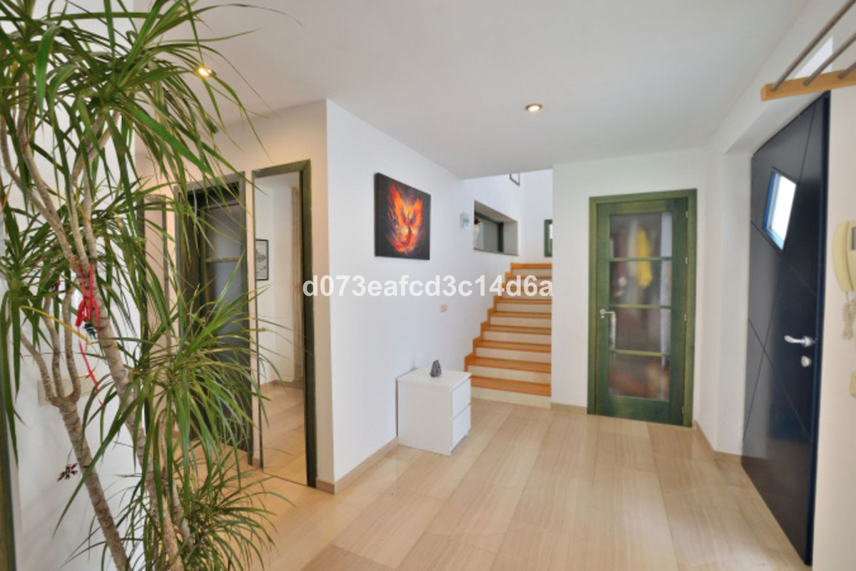 5 Bed Townhouse for sale in Ronda Costa Del Sol, Málaga, Spain