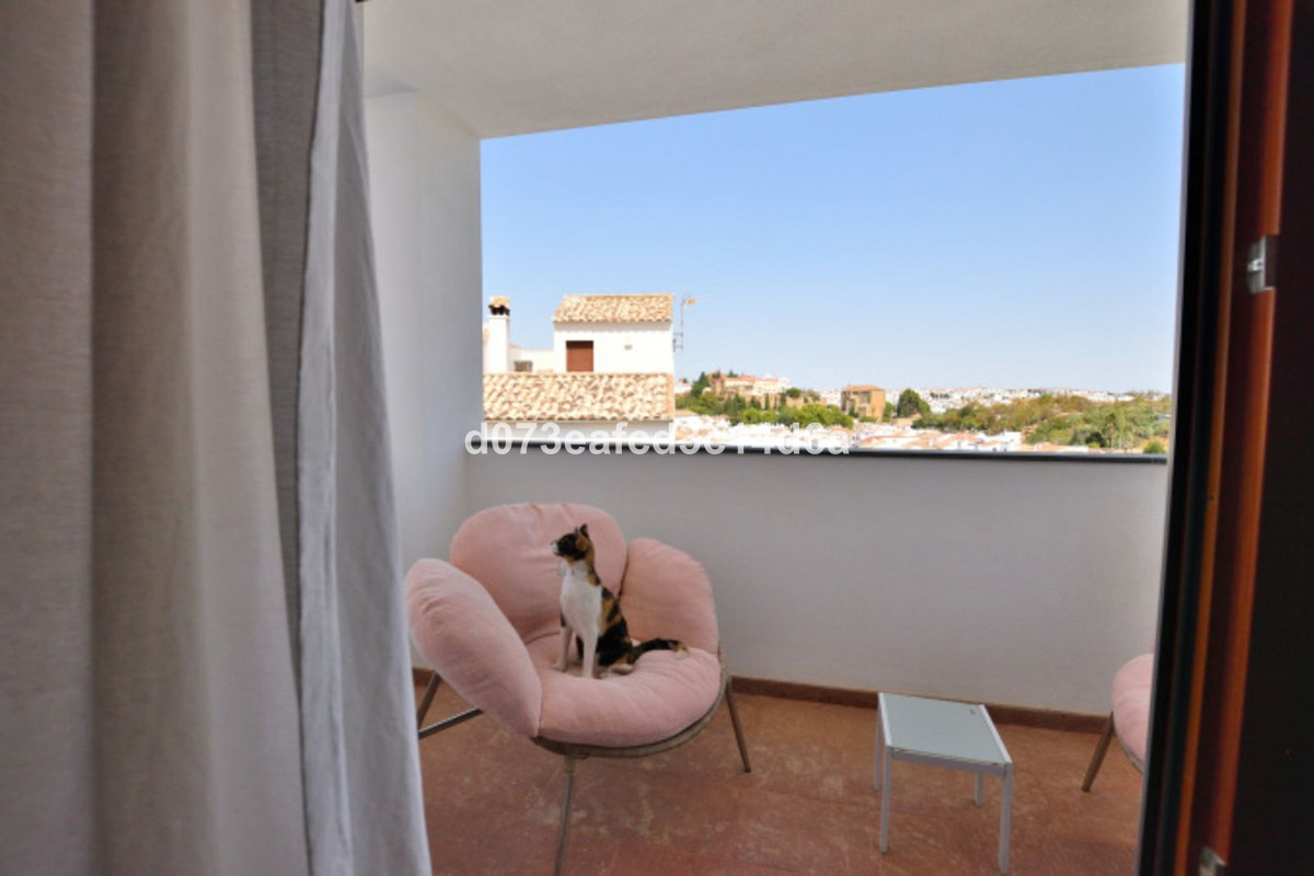 5 Bed Townhouse for sale in Ronda Costa Del Sol, Málaga, Spain