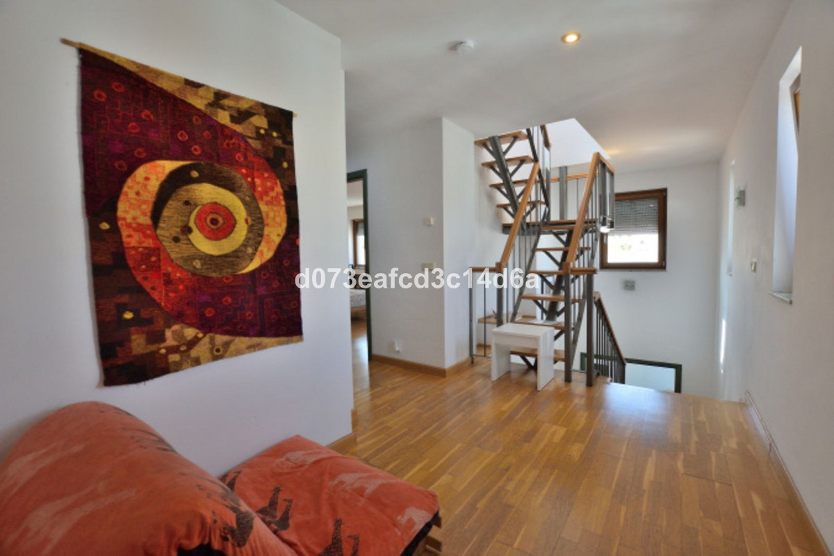 5 Bed Townhouse for sale in Ronda Costa Del Sol, Málaga, Spain