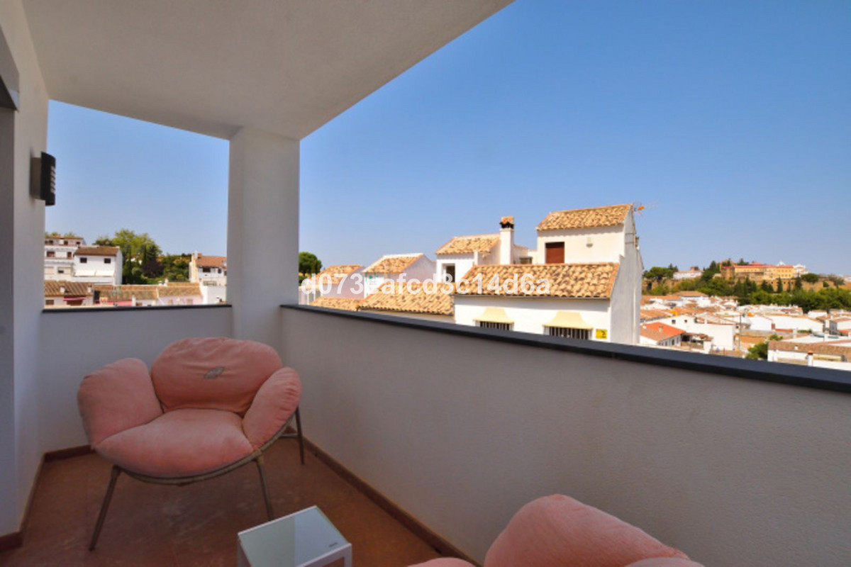 5 Bed Townhouse for sale in Ronda Costa Del Sol, Málaga, Spain