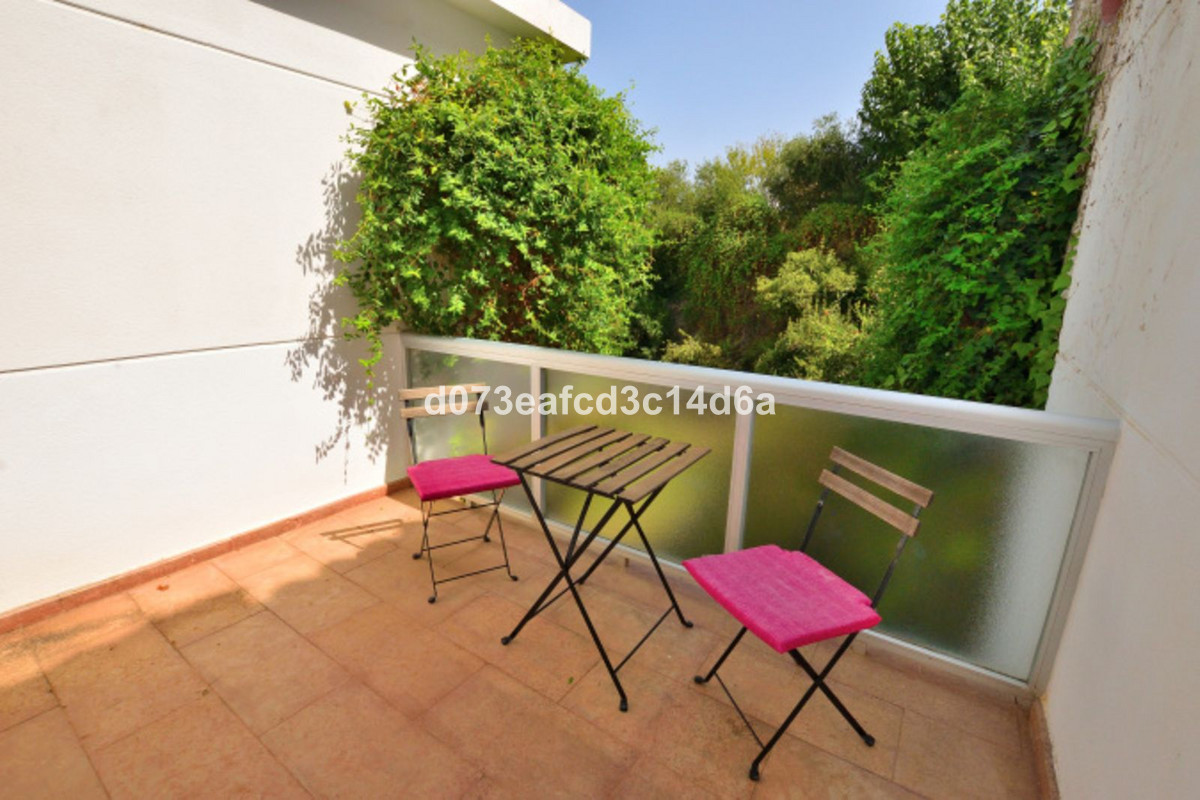 5 Bed Townhouse for sale in Ronda Costa Del Sol, Málaga, Spain