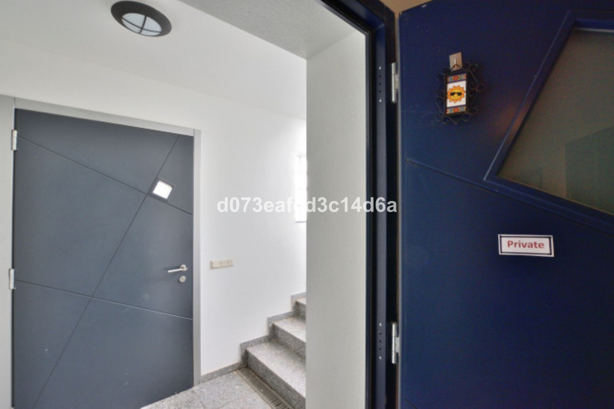5 Bed Townhouse for sale in Ronda Costa Del Sol, Málaga, Spain