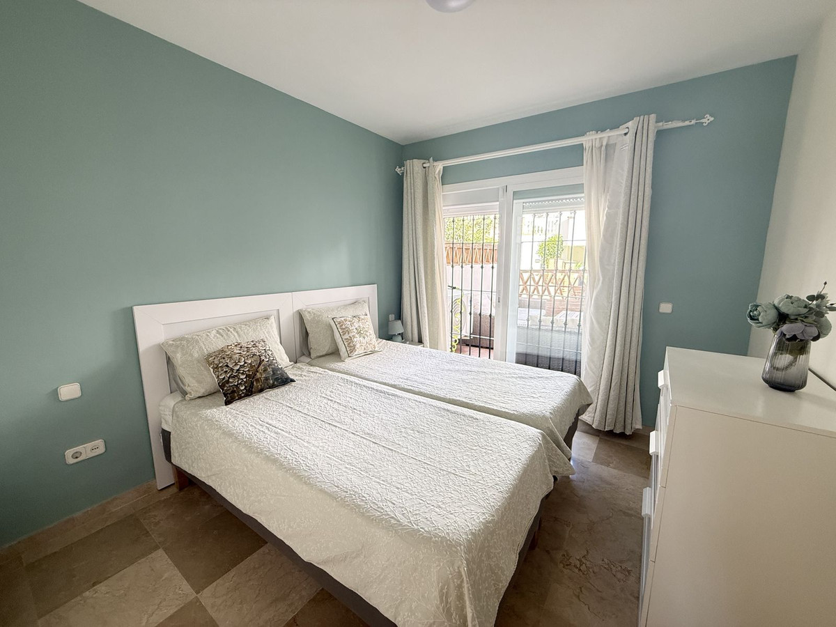Se vende Apartamento Planta Baja de 2 dormitorios en Costa Del Sol, Málaga, España